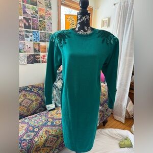 Vintage Elegant Green Dress with Embellished Shoulders with pads size small